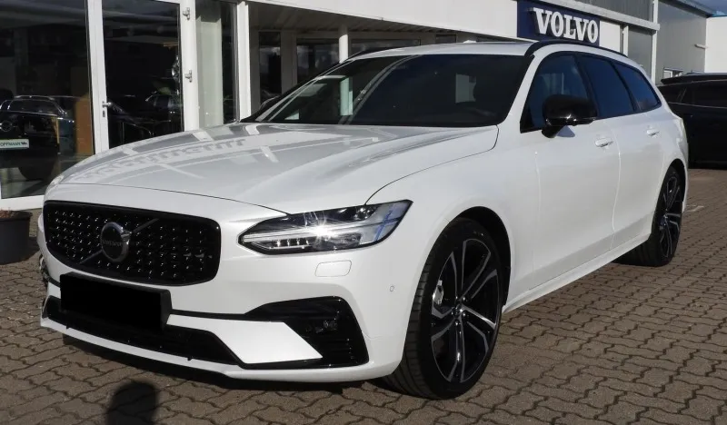 Volvo V90 B4 R-Design =NEW= Plus Dark / Panorama Гаранция Image 1