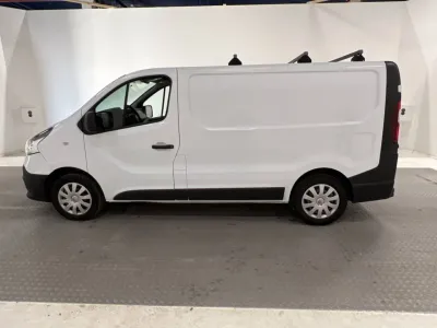 Renault Trafic 1.6 dCi V-inredd Tackräcken Värmare 1-Ägare